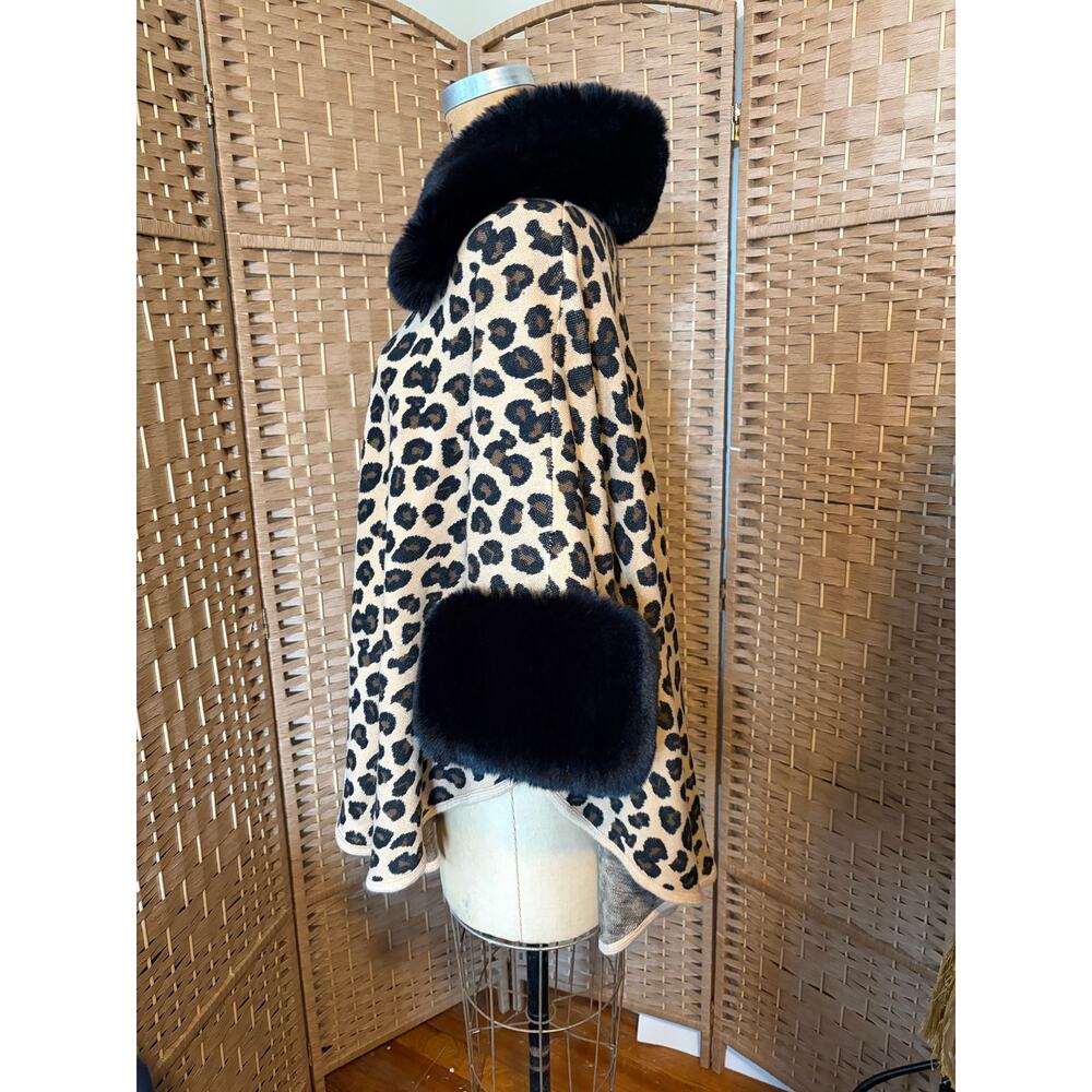 Sioni NWT Black Faux Fur Leopard Sweater Coat/Poncho, S/M - Picture 2 of 8